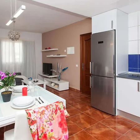 Pantai By Vacanzy Collection Apartment *