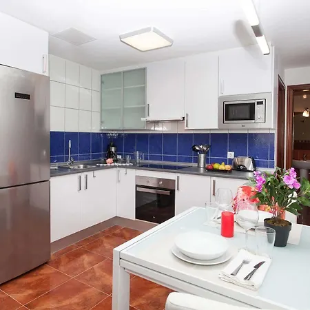 Pantai By Vacanzy Collection Apartment La Oliva